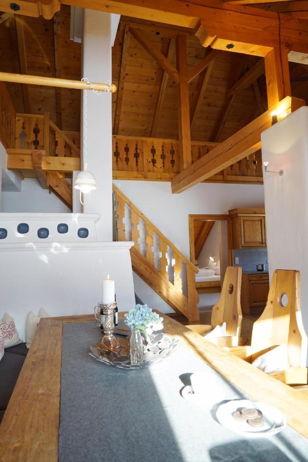 Ansitz Wirtsgut - Familienappartements In Den Bergen 莱奥冈 外观 照片