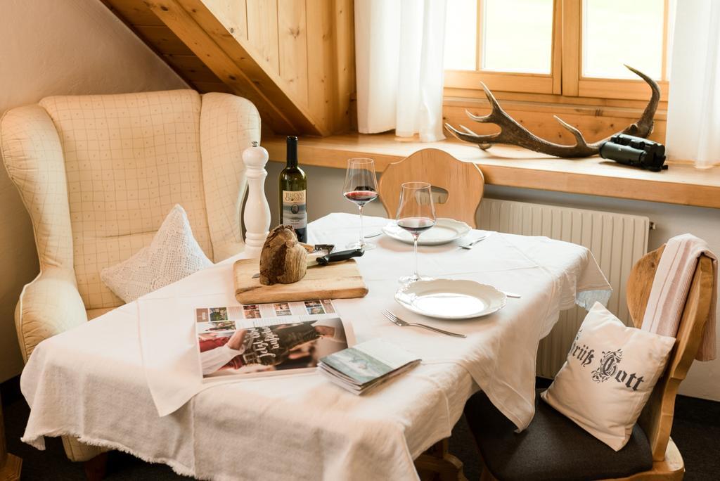 Ansitz Wirtsgut - Familienappartements In Den Bergen 莱奥冈 外观 照片